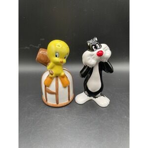 Warner Brothers Tweety & Sylvester Salt & Pepper Shakers Mint Condition